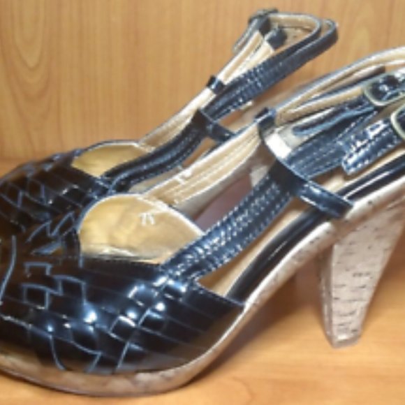 SEYCHELLES BLACK SLING BACKS OPEN TOE, CORK CONE HEEL, PATENT LEATHER SIZE 7.5. - Picture 5 of 5